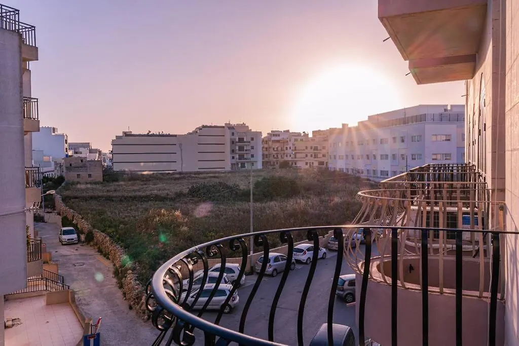 Sea-View 1 Bedroom Apt -Sleeps 4 Marsaskala 0*,  Malta