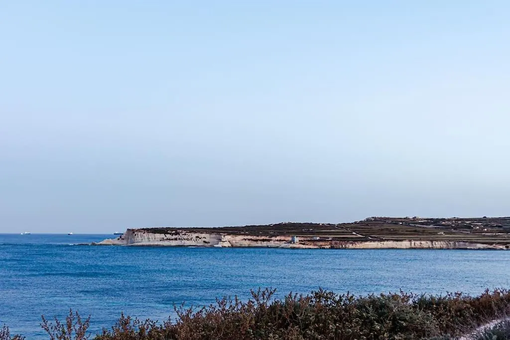 Sea-View 1 Bedroom Apt -Sleeps 4 Marsaskala Apartment