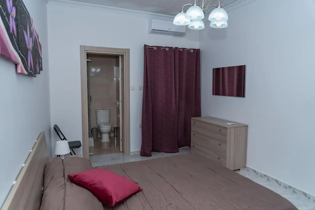 Sea-View 1 Bedroom Apt -Sleeps 4 Marsaskala